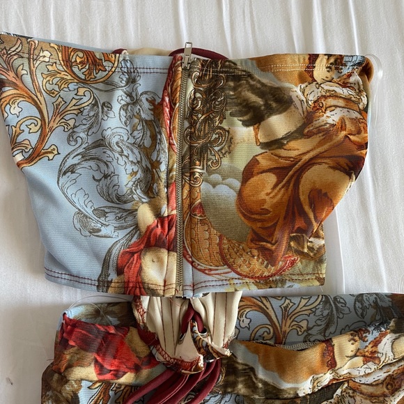 CUTEST set! Worn once. size small, hugs your body! - Picture 4 of 6